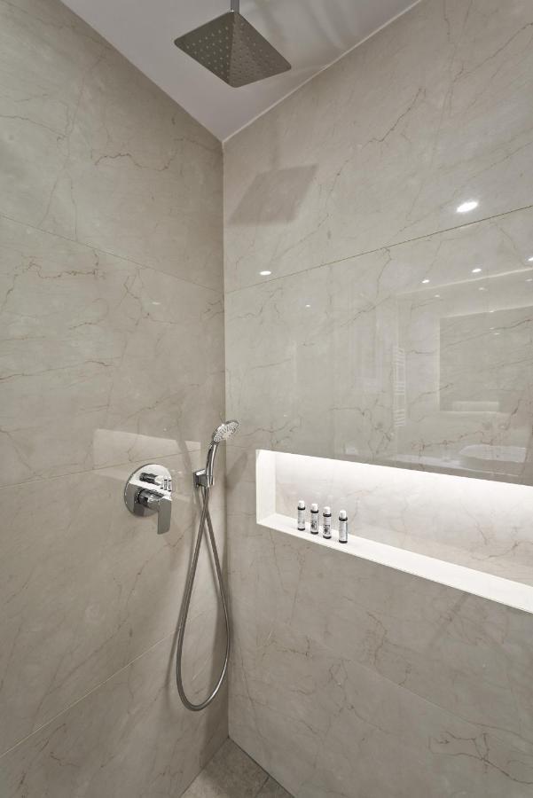 Urban Heights 3Bd Apt, Next To Hilton أثينا المظهر الخارجي الصورة