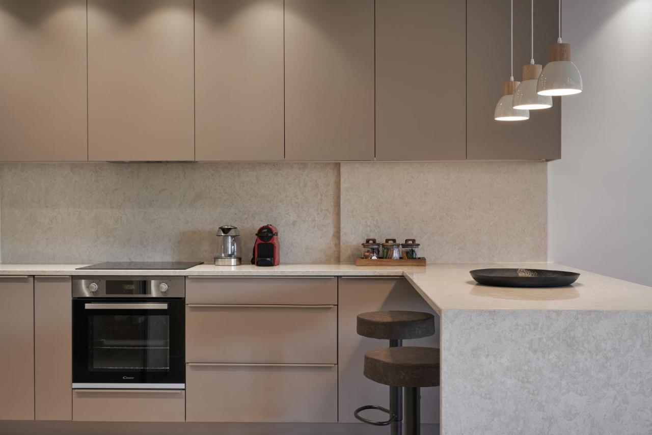 Urban Heights 3Bd Apt, Next To Hilton أثينا المظهر الخارجي الصورة